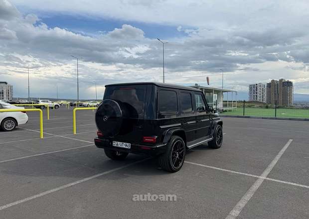 Mercedes-Benz G 550