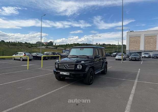 Mercedes-Benz G 550