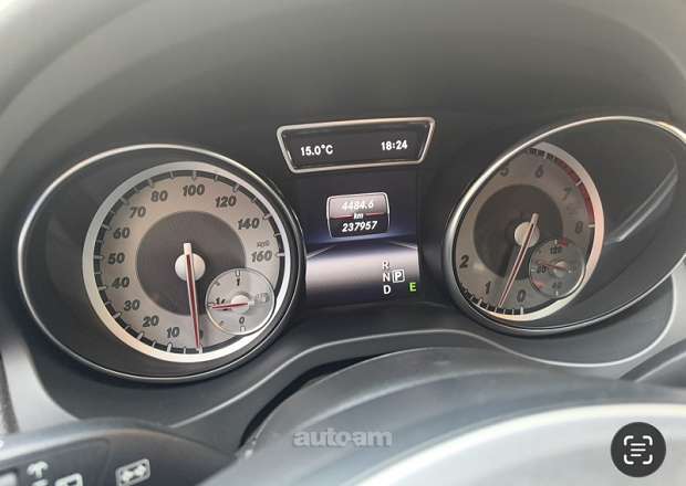 Mercedes-Benz GLA 250