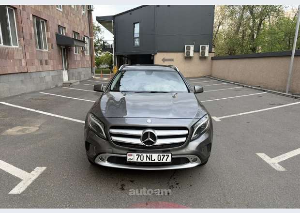 Mercedes-Benz GLA 250
