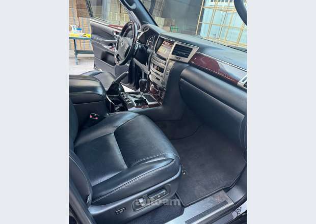 Lexus LX 570