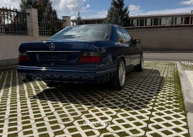 Mercedes-Benz 124