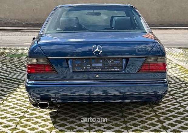 Mercedes-Benz 124
