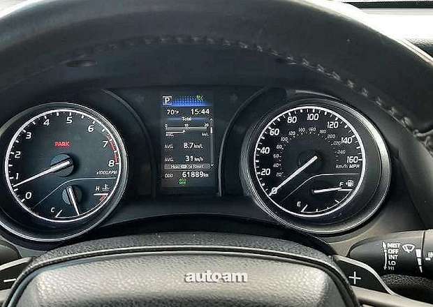 Toyota Camry 2022 — լուսանկար 11
