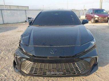 Toyota Camry  2025 