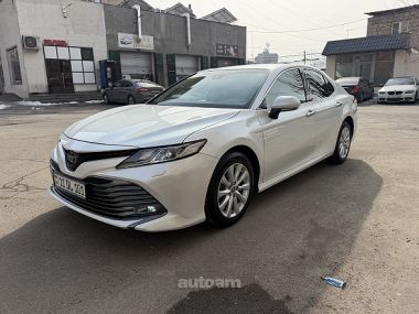 Toyota Camry  2020 