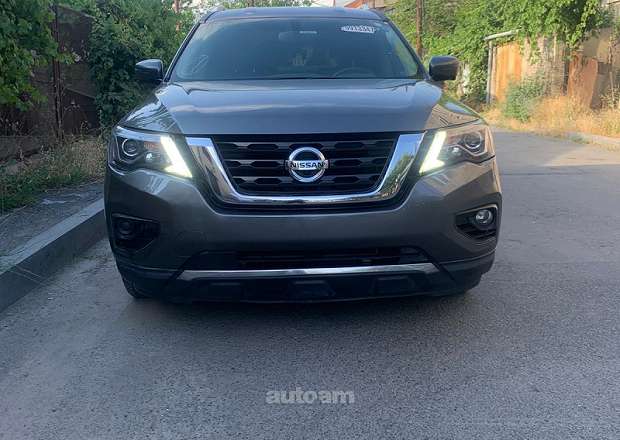 Nissan Pathfinder