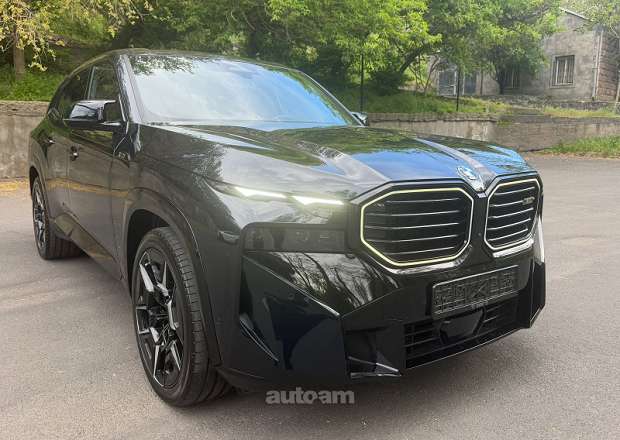 BMW XM
