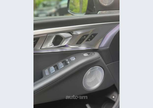 BMW XM