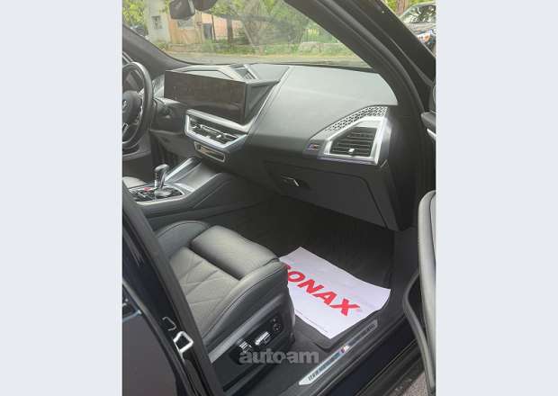 BMW XM