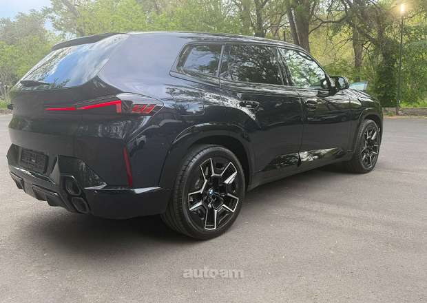 BMW XM
