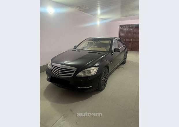 Mercedes-Benz S 500