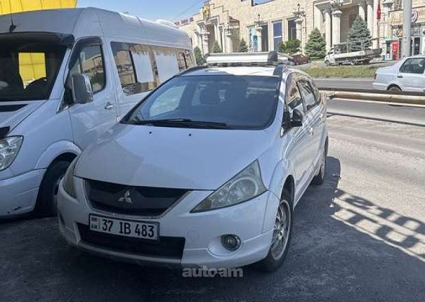 Mitsubishi Grandis