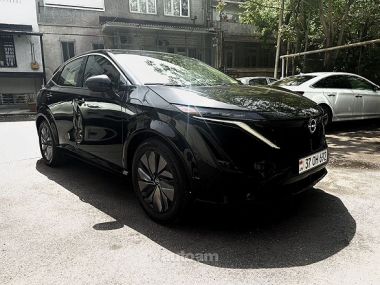 Nissan Ariya  2024 