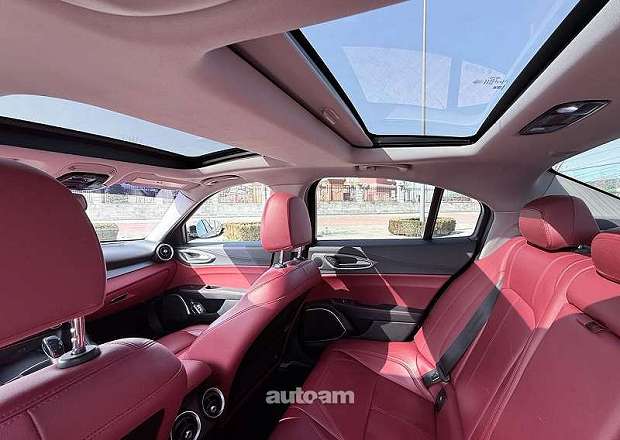 Alfa Romeo Giulia 2017 — photo 4