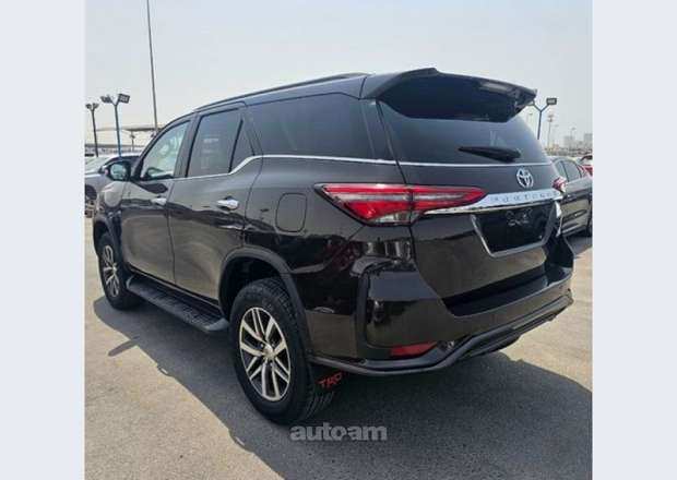 Toyota Fortuner