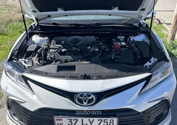 Toyota Camry 2021 — фото 13