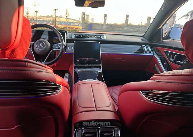 Mercedes-Benz S 500
