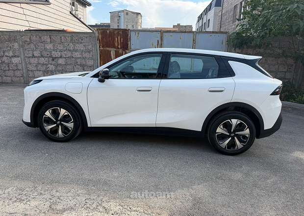 Changan Nevo Q05