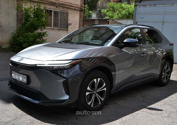 Toyota Bz4X