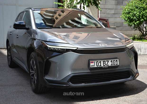 Toyota Bz4X