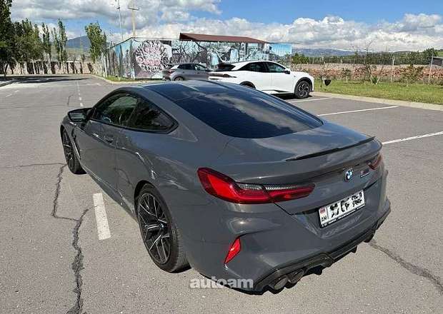 BMW M8