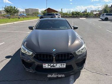 BMW M8  2020 