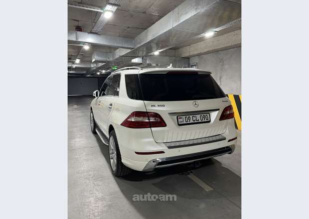 Mercedes-Benz ML 350