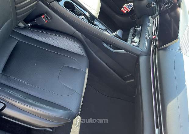 Hyundai Elantra 2021 — photo 8