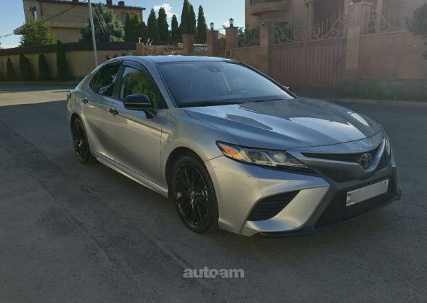Toyota Camry 2020 — լուսանկար 3