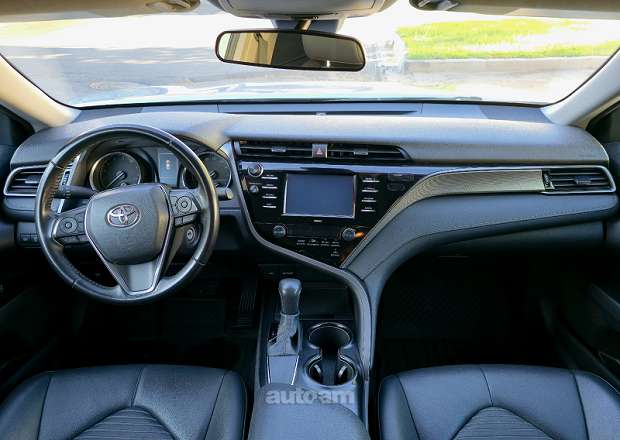 Toyota Camry 2020 — լուսանկար 9