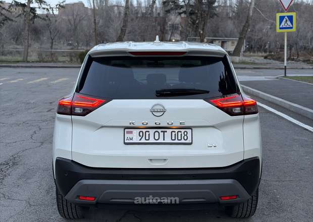 Nissan Rogue