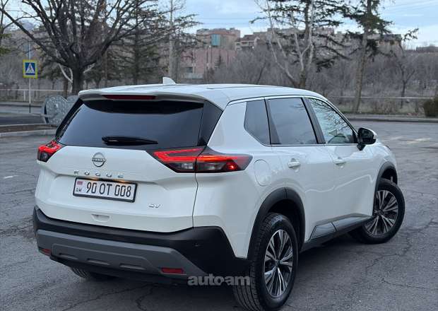 Nissan Rogue