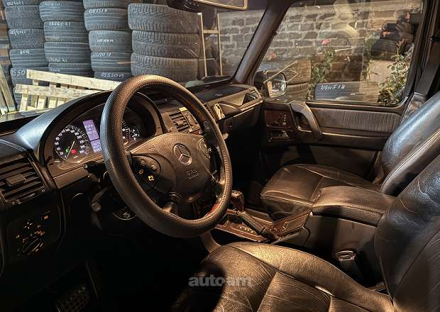 Mercedes-Benz G 500