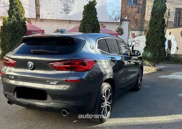 BMW X2