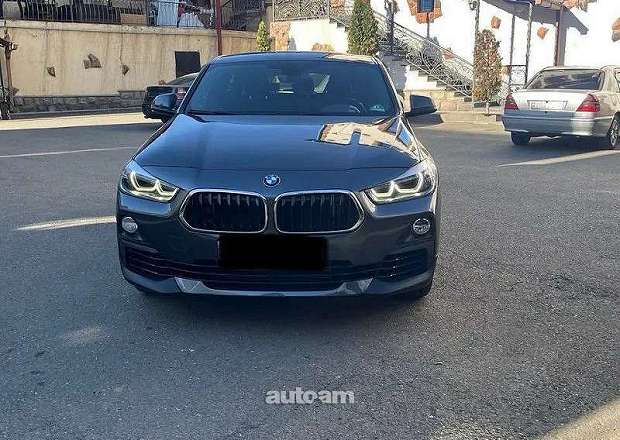 BMW X2