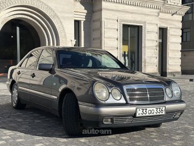 Mercedes-Benz E 240  1998 