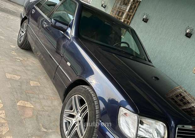 Mercedes-Benz S 500
