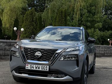 Nissan Rogue  2023 