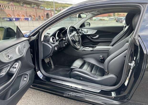 Mercedes-Benz C 300