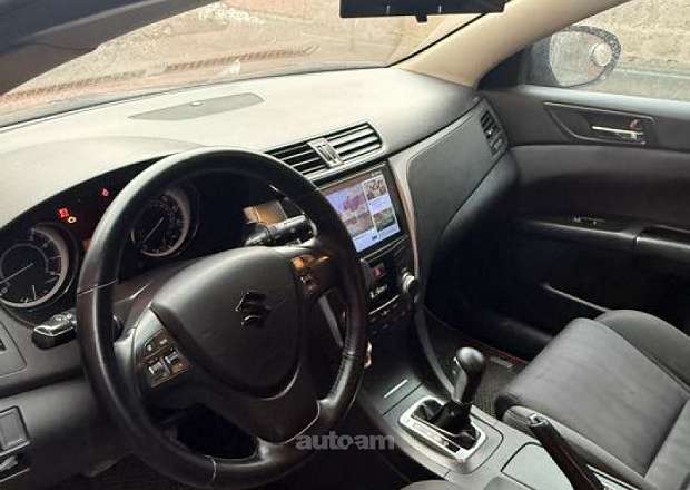 Suzuki Kizashi