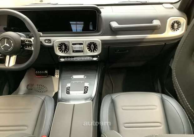 Mercedes-Benz G 400