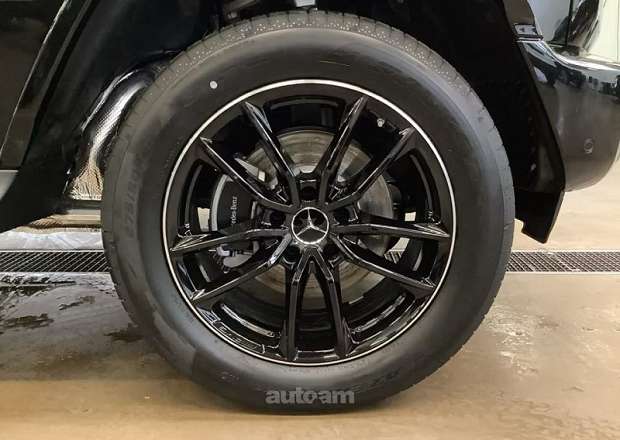 Mercedes-Benz G 400
