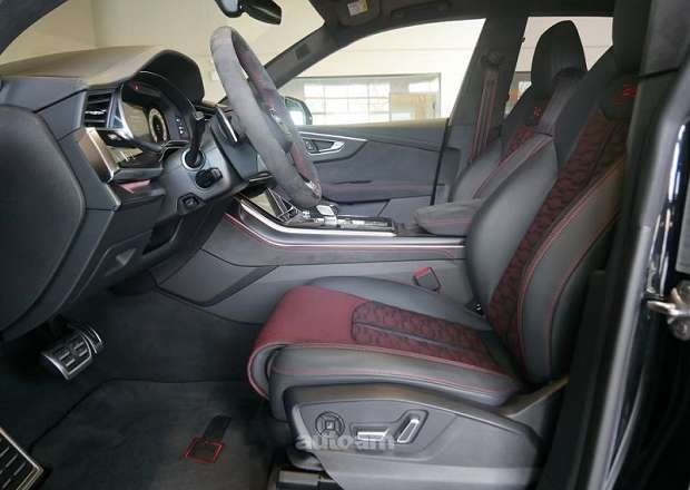 Audi RSQ8