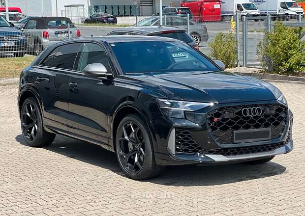 Audi RSQ8