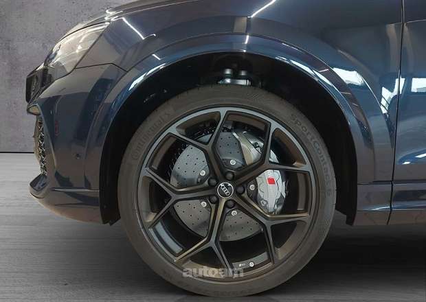 Audi RSQ8