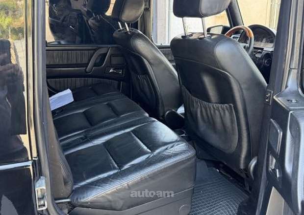 Mercedes-Benz G 500