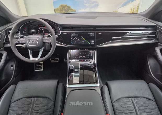 Audi RSQ8