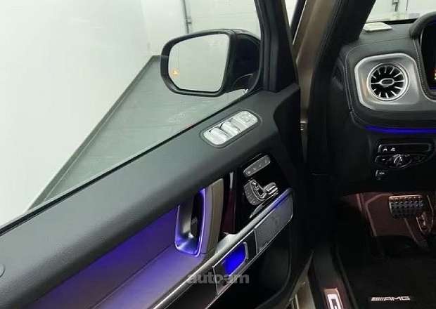 Mercedes-Benz G 400