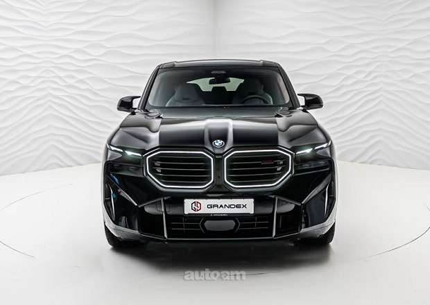 BMW XM